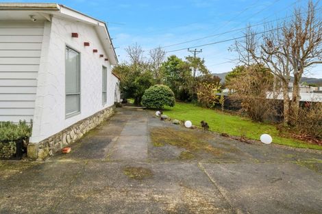 Photo of property in 3 Totara Street, Wainuiomata, Lower Hutt, 5014