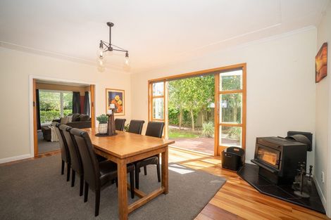 Photo of property in 24 Fraser Court, Roslyn, Palmerston North, 4414