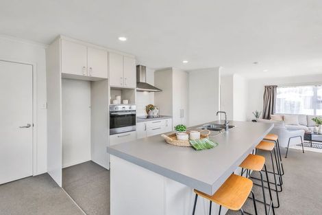 Photo of property in 28 Burford Way, Rolleston, 7615