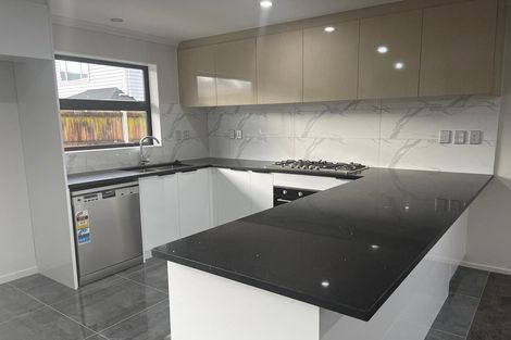 Photo of property in 52c Kimpton Road, Papatoetoe, Auckland, 2025