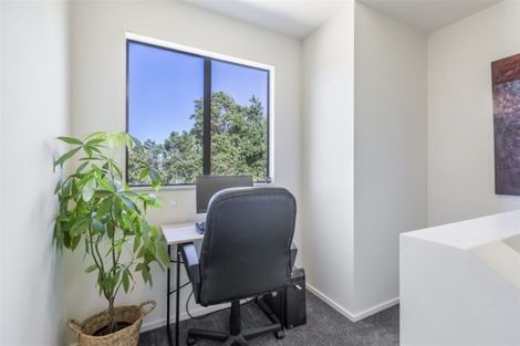 Photo of property in 18 Carento Way, Stanmore Bay, Whangaparaoa, 0932