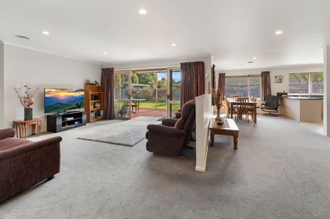 Photo of property in 19 Kendall View, Stoke, Nelson, 7011