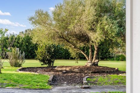 Photo of property in 623 State Highway 16, Kumeu, 0891