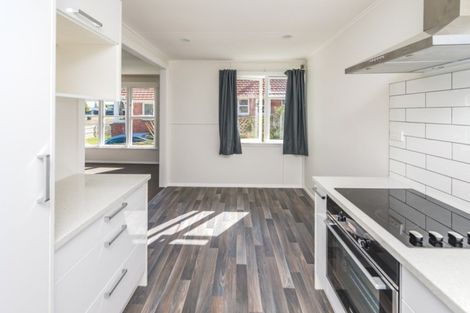 Photo of property in 90 Harper Street, Gonville, Whanganui, 4501