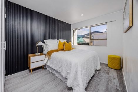 Photo of property in 2/29 Trentham Road, Papakura, 2110