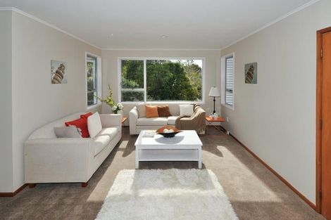 Photo of property in 48 Regency Place, Sunnynook, Auckland, 0632
