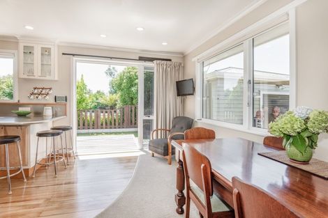 Photo of property in 106 Warwick Road, Mayfair, Hastings, 4122