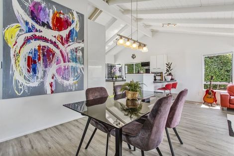 Photo of property in 2 Mabbett Lane, Waimauku, 0883