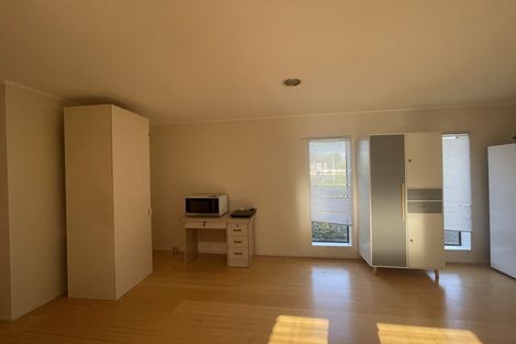 Photo of property in 1/143 Millhouse Drive, Golflands, Auckland, 2013