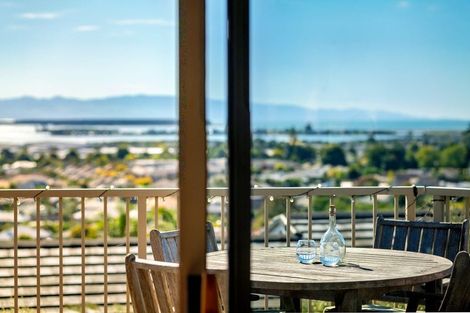 Photo of property in 18 Clairmont Heights, Stoke, Nelson, 7011