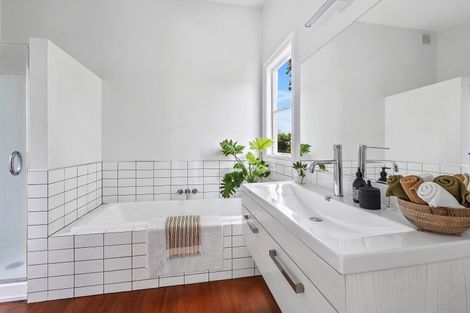 Photo of property in 5a Fortunatus Street, Brooklyn, Wellington, 6021