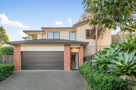 Photo of property in 18 Mckinley Road, Sunnyvale, Auckland, 0612