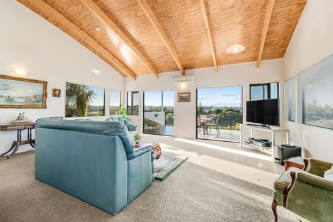 Photo of property in 3/42 Amorino Drive, Red Beach, 0932