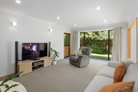 Photo of property in 2/9a Kingham Place, Avonhead, Christchurch, 8042