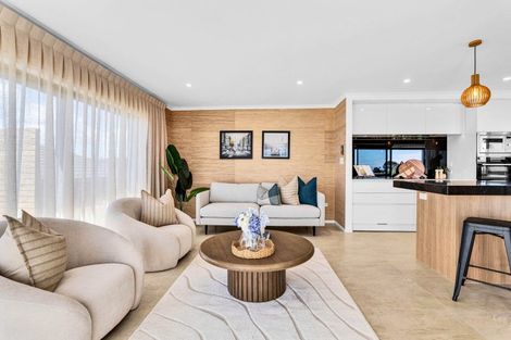 Photo of property in 17 Chatswood Grove, Fitzroy, New Plymouth, 4312