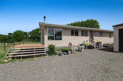 Photo of property in 47 Crosland Road, South Head, Helensville, 0874