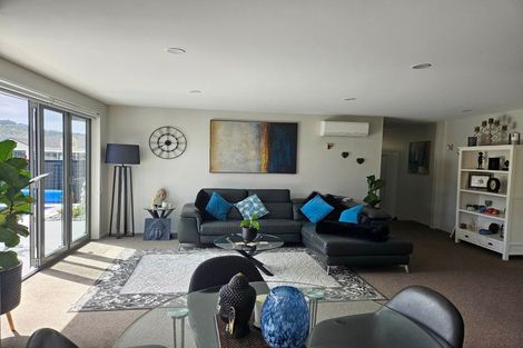 Photo of property in 4 Bellamont Street, Kumeu, 0810