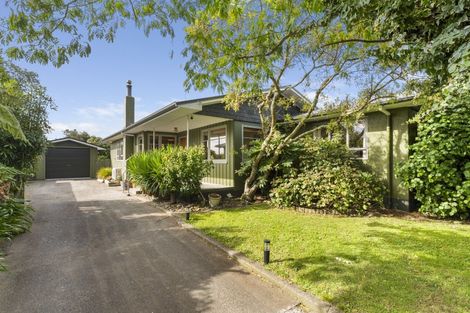 Photo of property in 27 Waterloo Crescent, Hokowhitu, Palmerston North, 4410
