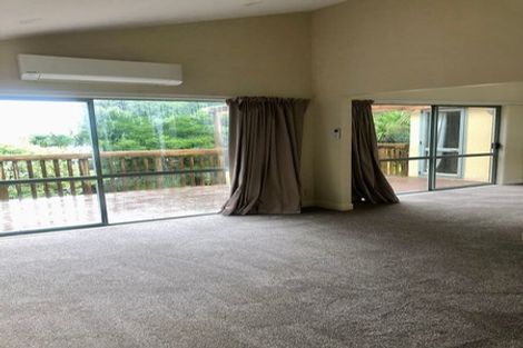 Photo of property in 48b West Lynn Road, Titirangi, Auckland, 0604