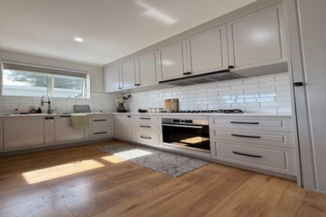 Photo of property in 31b Hill Crescent, Papakura, 2110