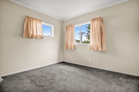 Photo of property in 10 Mackwood Place, Birkdale, Auckland, 0626