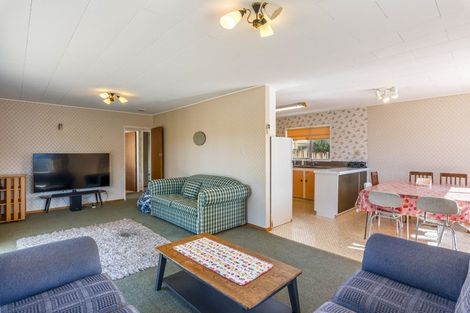 Photo of property in 50 Queens Road, Waikanae Beach, Waikanae, 5036