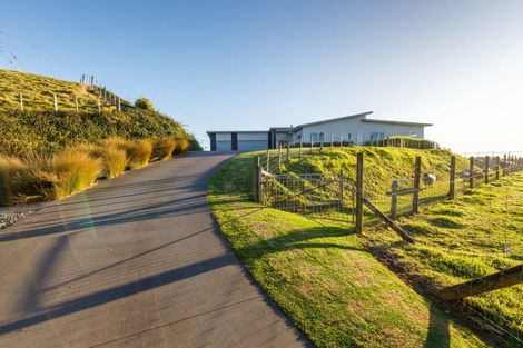 Photo of property in 576a Mangorei Road, Mangorei, New Plymouth, 4371