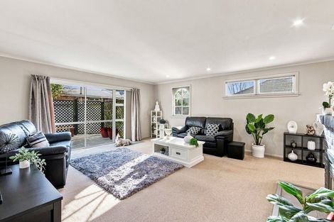 Photo of property in 11 Yeovil Place, St Albans, Christchurch, 8052