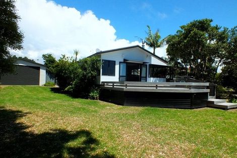 Photo of property in 138 Waimaire Avenue, Matarangi, Whitianga, 3592