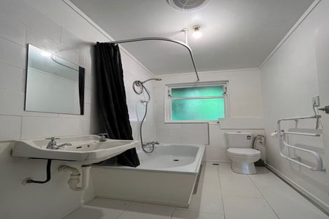 Photo of property in 9 Epsom Way, Karori, Wellington, 6012