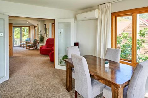 Photo of property in 46 Ferry Road, Days Bay, Lower Hutt, 5013