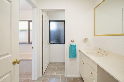 Photo of property in 4 Admiralty Place, Waikawa, Picton, 7220