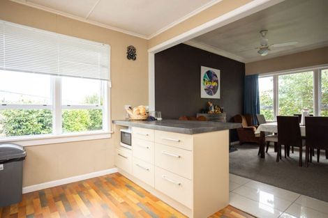 Photo of property in 4 Albert Street, Dannevirke, 4930