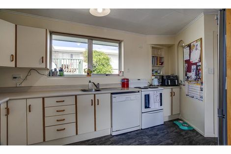 Photo of property in 6 Tasman Street, Oceanview, Timaru, 7910