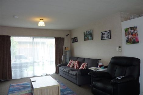 Photo of property in 2/35 Oakhampton Street, Hornby, Christchurch, 8042