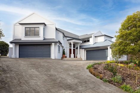 Photo of property in 33 Ruapehu Drive, Fitzherbert, Palmerston North, 4410
