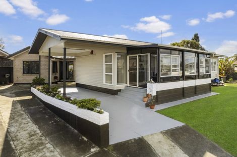 Photo of property in 66 Sunlands Drive, Manurewa, Auckland, 2102