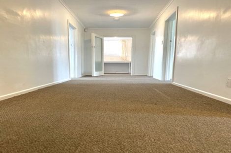 Photo of property in 2 Nield Road, Manurewa, Auckland, 2102