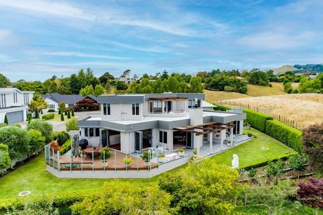 Photo of property in 88 Rochfort Road, Havelock North, 4130