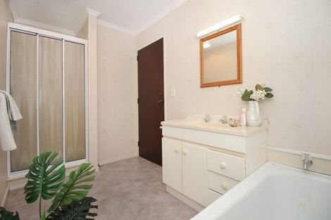 Photo of property in 16a Oaklea Avenue, Marton, 4710