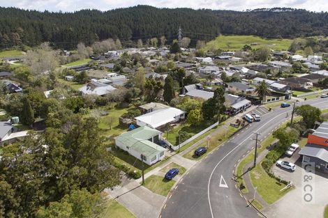 Photo of property in 18 School Road, Riverhead, 0820