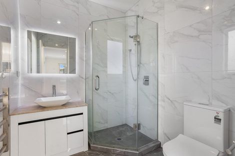 Photo of property in 11 Toanui Road, Hobsonville, Auckland, 0616