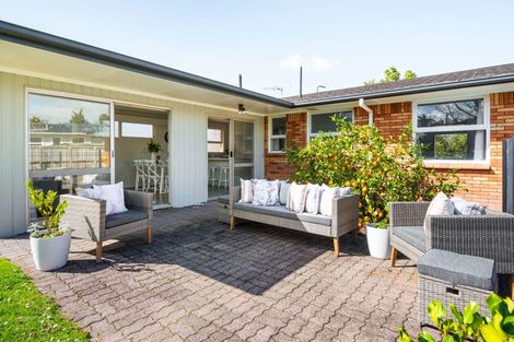 Photo of property in 25 Pulham Crescent, Queenwood, Hamilton, 3210