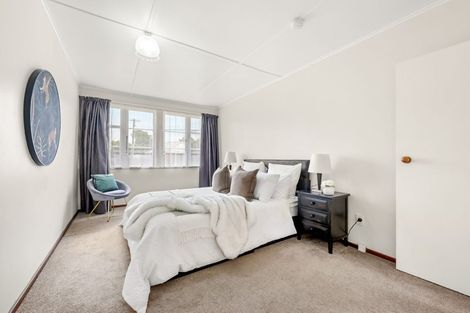 Photo of property in 11 Cole Street, Naenae, Lower Hutt, 5011
