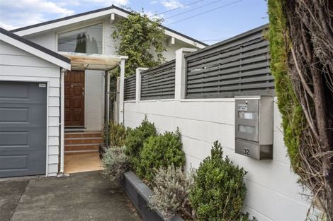 Photo of property in 1/32 Manuka Road, Glenfield, Auckland, 0629