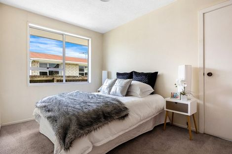 Photo of property in 1/12 Shannon Place, Belfast, Christchurch, 8051