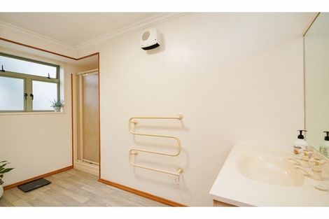 Photo of property in 11b Mcauley Place, Waikiwi, Invercargill, 9810