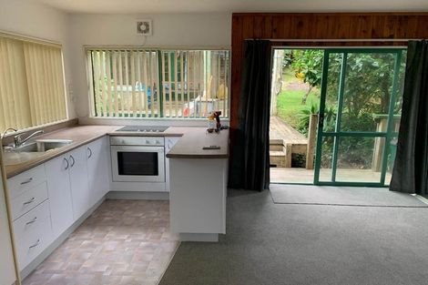 Photo of property in 63 Gledstane Road, Stanmore Bay, Whangaparaoa, 0932