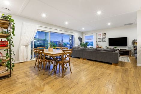 Photo of property in 22 Topsail Way, Whitby, Porirua, 5024