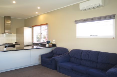 Photo of property in 215 Church Street, West End, Timaru, 7910